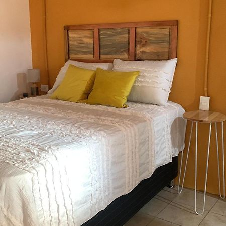 El Chirris B&B San Juan La Laguna Εξωτερικό φωτογραφία