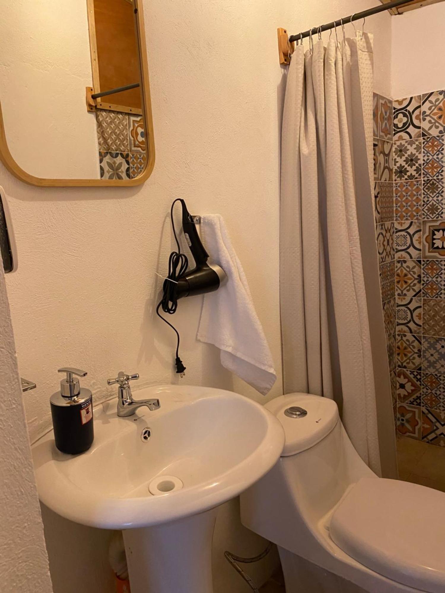El Chirris B&B San Juan La Laguna Εξωτερικό φωτογραφία