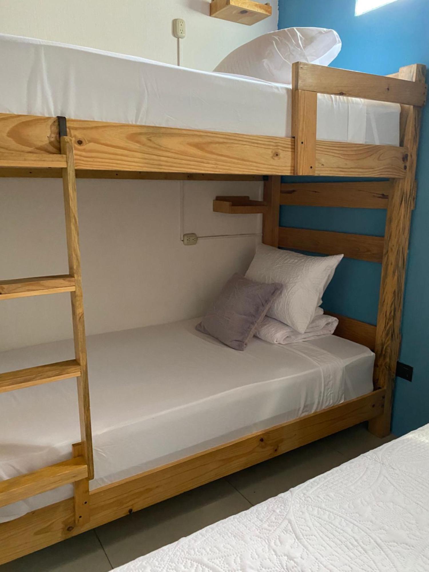 El Chirris B&B San Juan La Laguna Εξωτερικό φωτογραφία