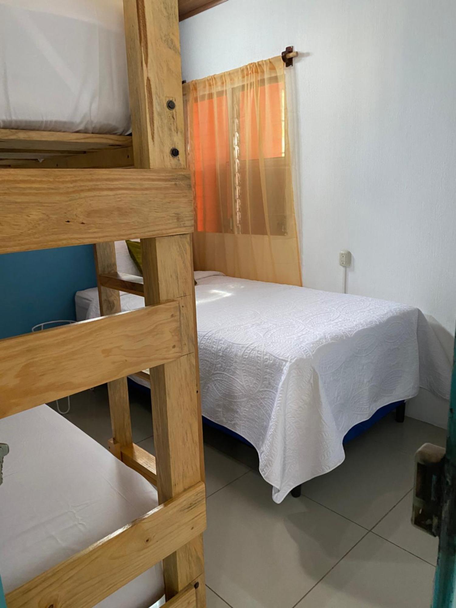 El Chirris B&B San Juan La Laguna Εξωτερικό φωτογραφία